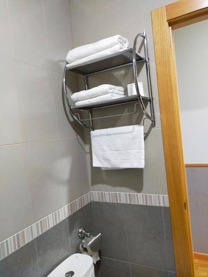 Hostal Banderas Fuensanta de Martos Luaran gambar
